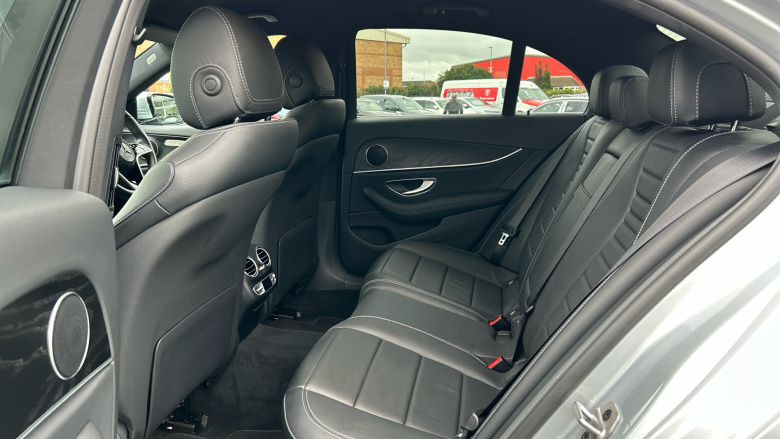 Mercedes-Benz E-Class E300d 4Matic AMG Line Premium 4dr 9G-Tronic Diesel Saloon